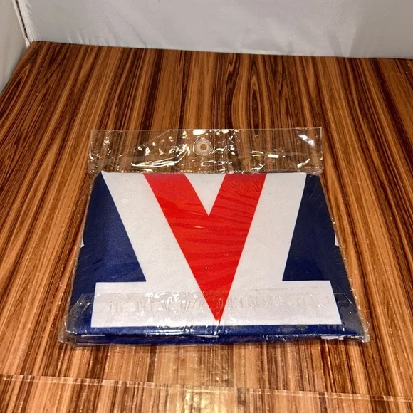 ARIZONA WILDCATS Team Spirit House Flag ~ NCAA Licensed Hologram ~ 28" x 40" NIP - Picture 3 of 10